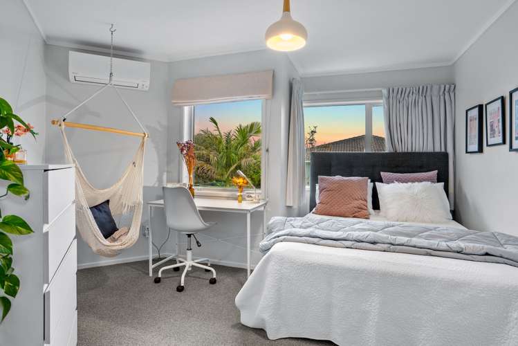 556 Beach Road Rothesay Bay_13