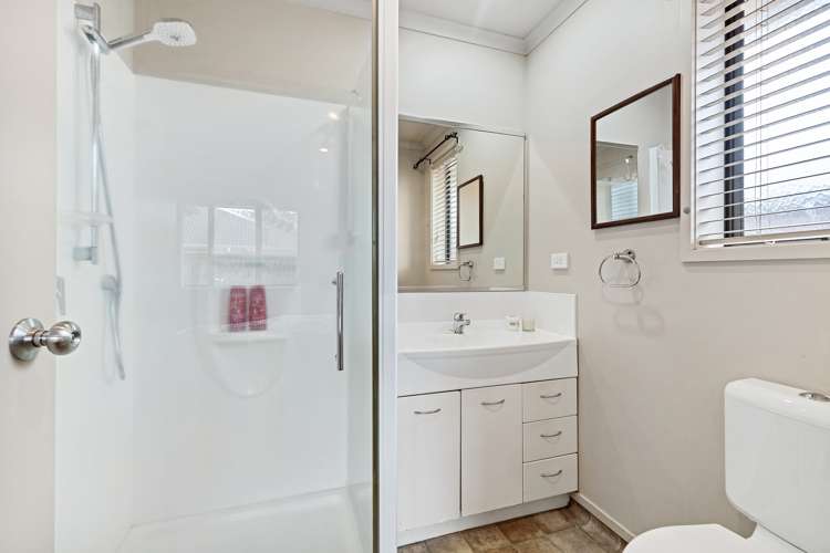 51 Parkside Drive Huntington_14