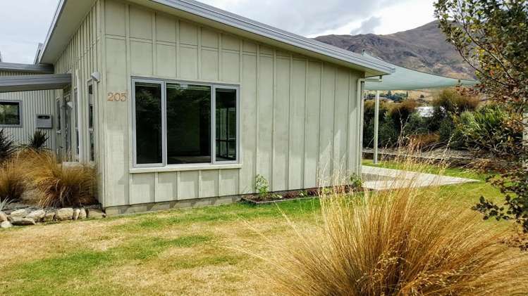 205 Stone Street Wanaka_27