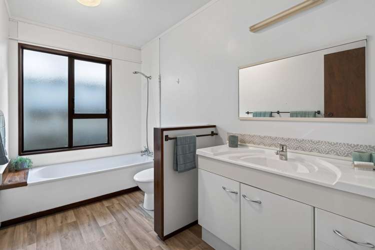 15 Forrester Drive Welcome Bay_13