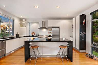 93 Tautari Street_4