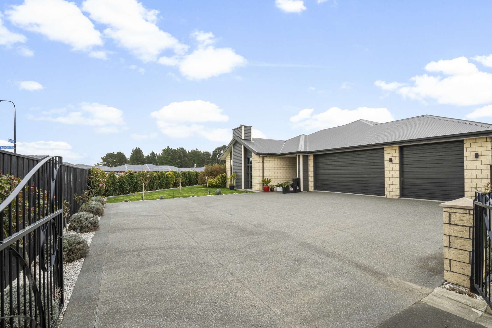 7 Shillingford Boulevard Rolleston_0