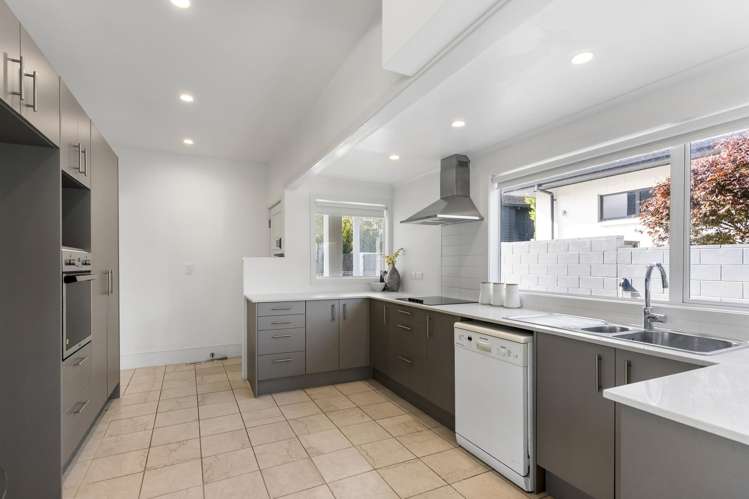 81A Stanley Point Road Devonport_3