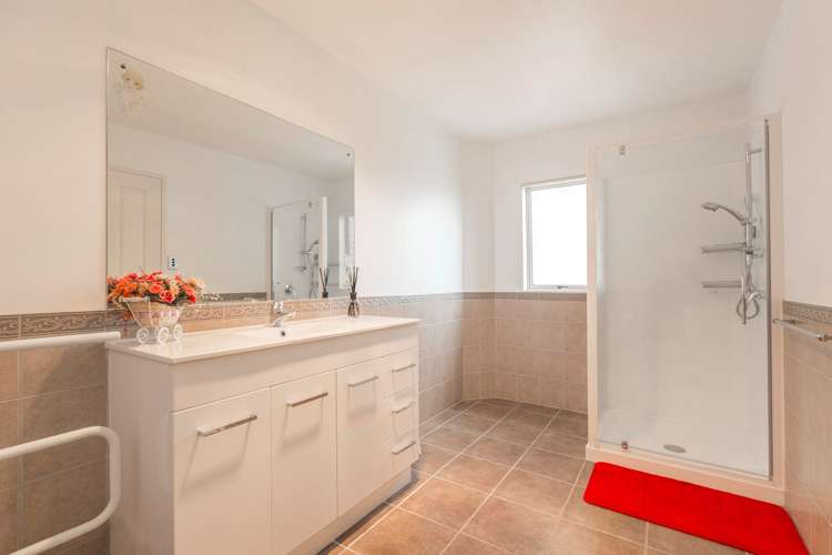 25 Maypark Crescent Flat Bush_24