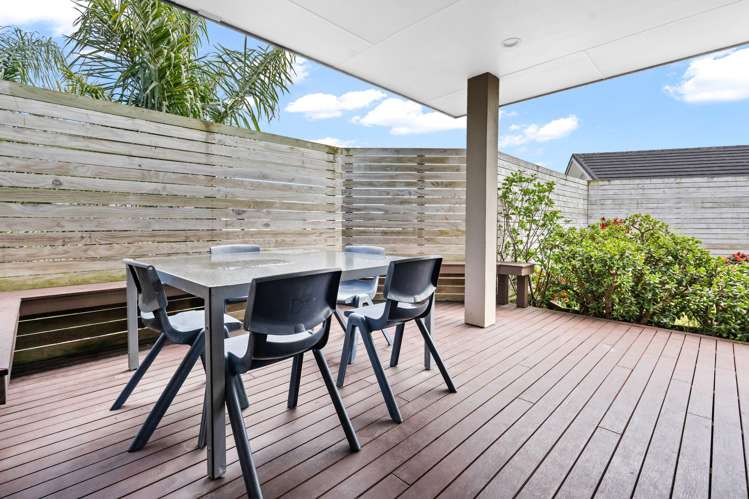 21 Pyle Road East One Tree Point_23