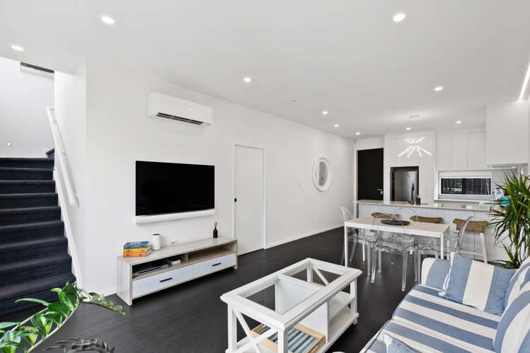 18B St Michaels Avenue Point Chevalier_13