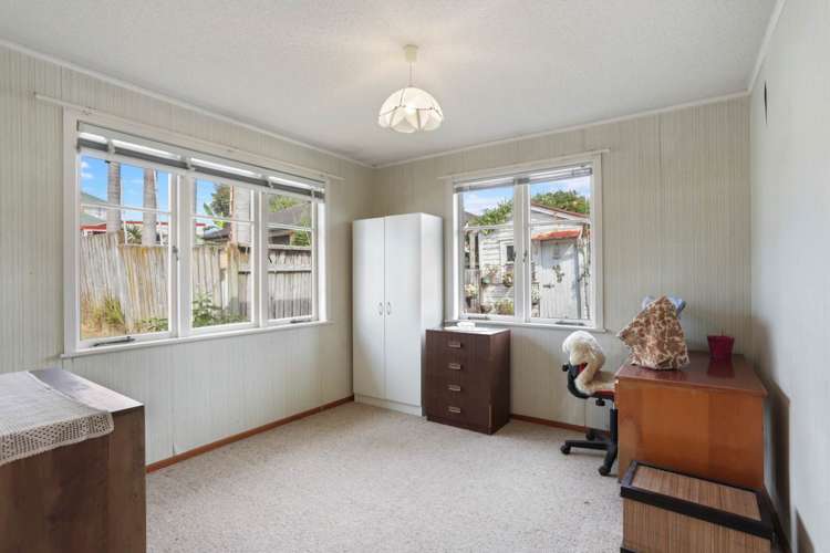 34 Kelwyn Road Kelston_15