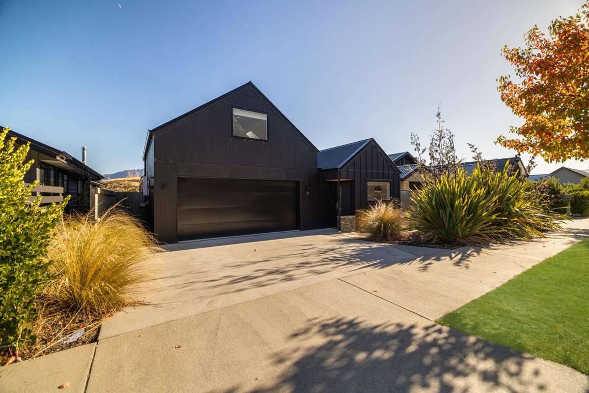 8 Bale Road, Hanley's Farm_0