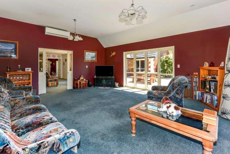 247 The Lake Road Leeston_10