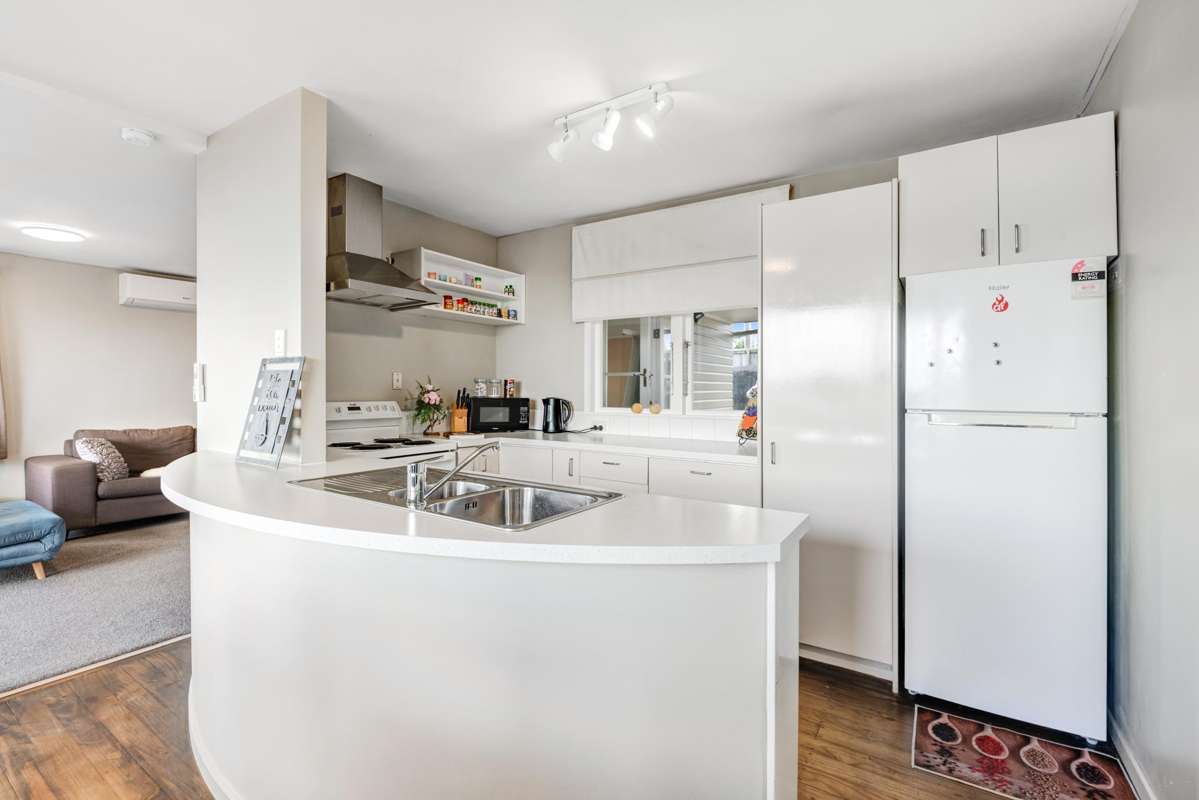805 Whangaparaoa Road_1