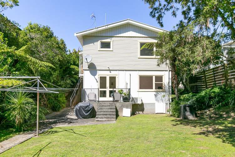 8 Cross Street Karori_14