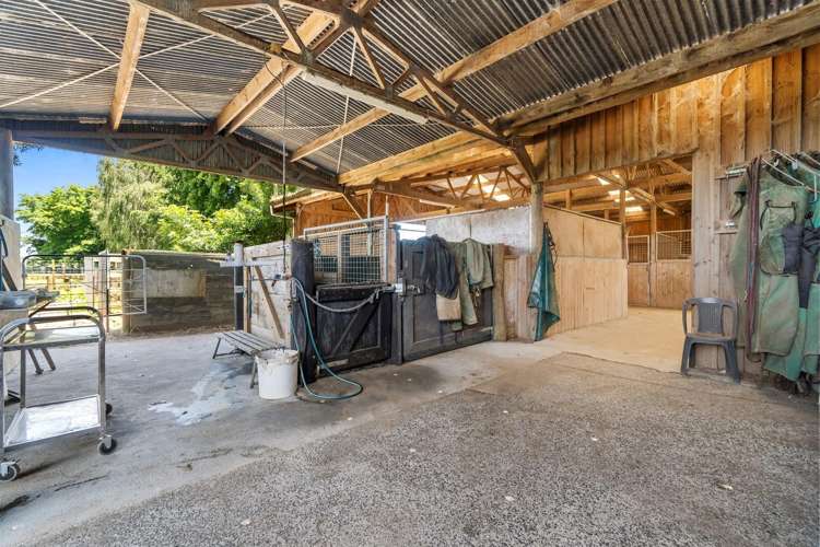 3714 Cambridge Road Leamington_29