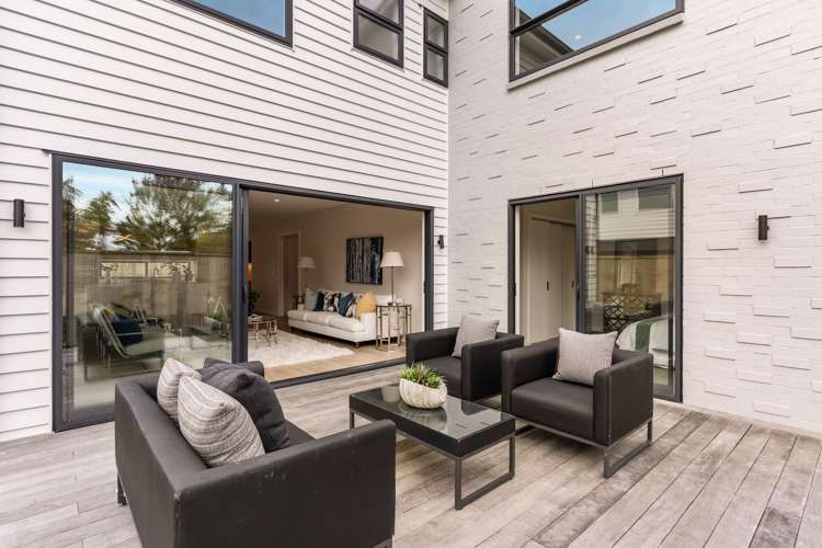 13b Gulf Crest Bucklands Beach_26