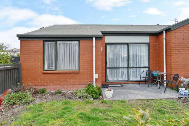 214a Breezes Road Aranui_1