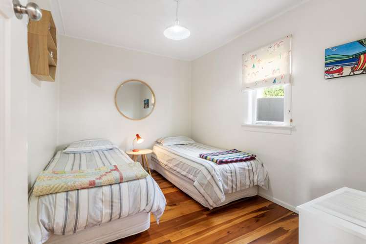 205a Ocean Road Whangamata_12