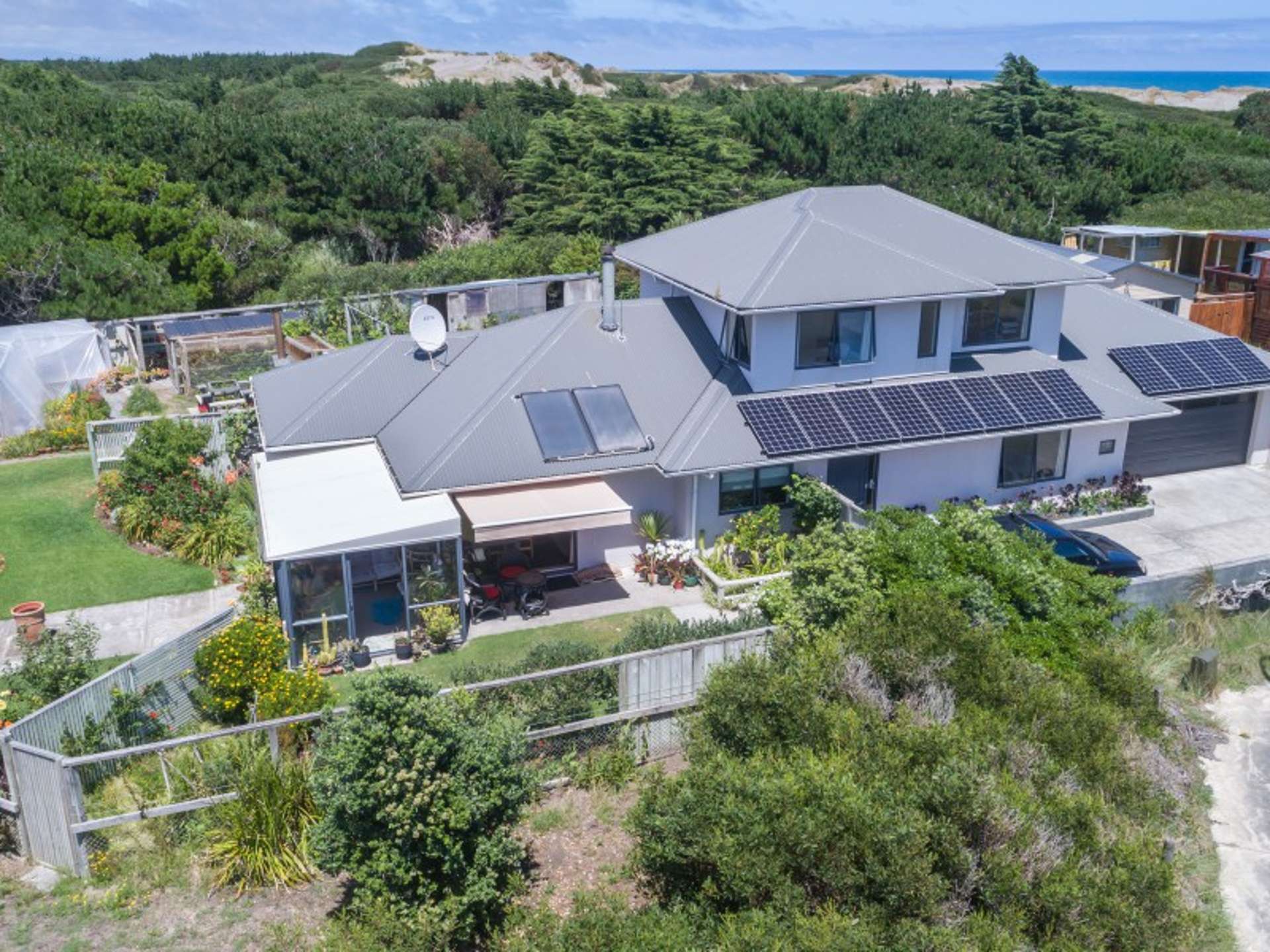 6 Kawana Grove Himatangi Beach_0