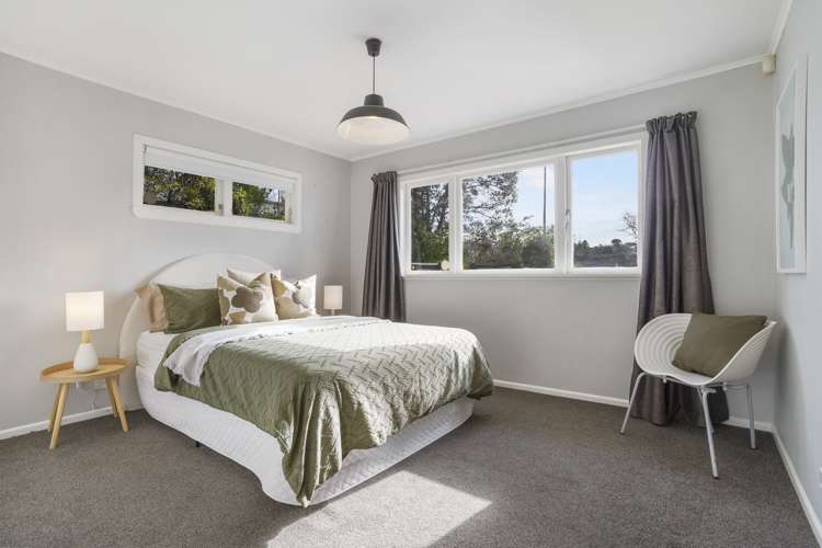 76 Godley Road Green Bay_17