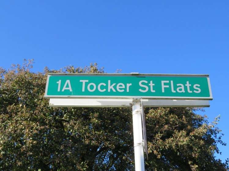 2/1A Tocker Street_0