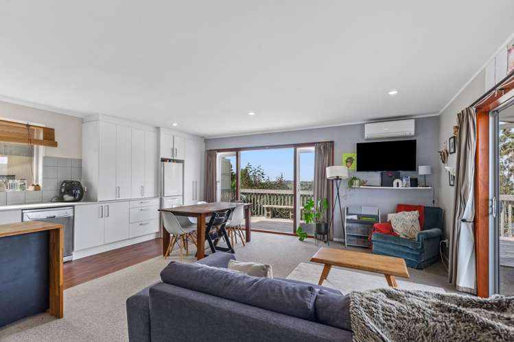 83 Sunnyvale Road Massey_12