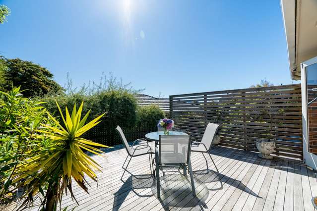 96 Easther Crescent Kew_1
