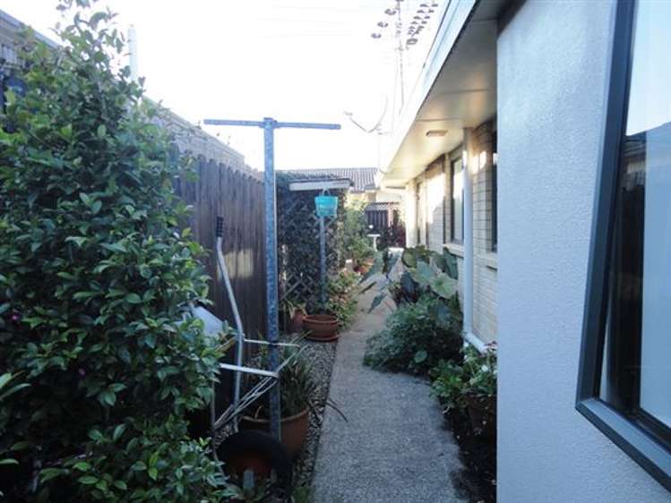 5 Morestead Avenue Huntington Park_12