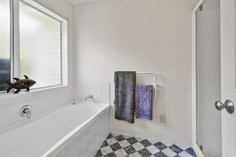 1801 East Coast Road Whakatiwai_21