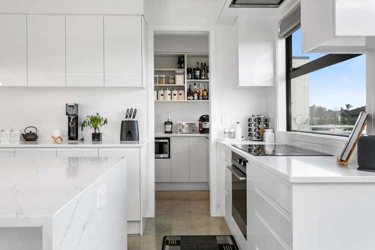 16 Alan Livingston Drive Cambridge_5