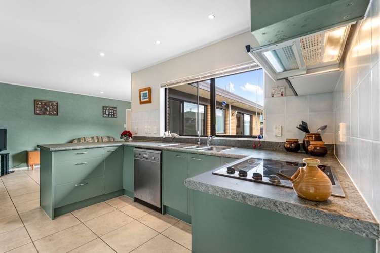 17 Parramatta Place Botany Downs_10