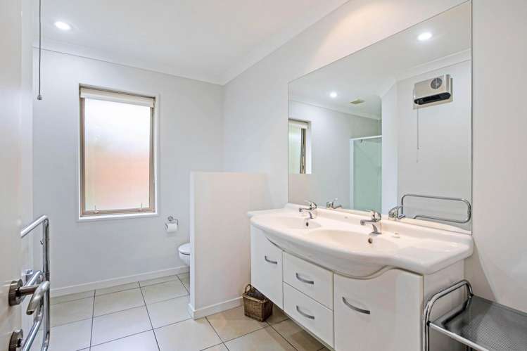 263 Southfield Drive Lincoln_13