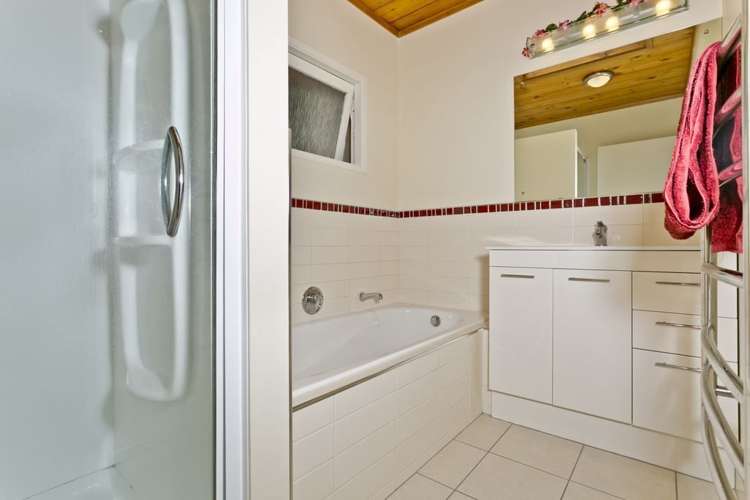 116 Park Hill Road Birkenhead_11