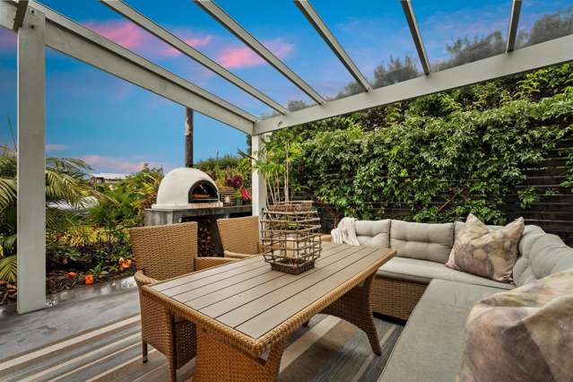 Fully renovated single-level stunner