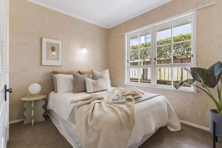 1/1 Cecil Road Milford_8