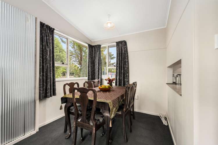 87 Long Melford Road Awapuni_2