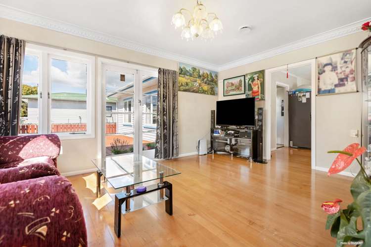 8 Laureston Avenue Papatoetoe_3