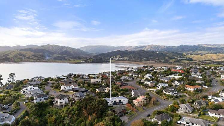 7 Joseph Banks Drive Whitby_17