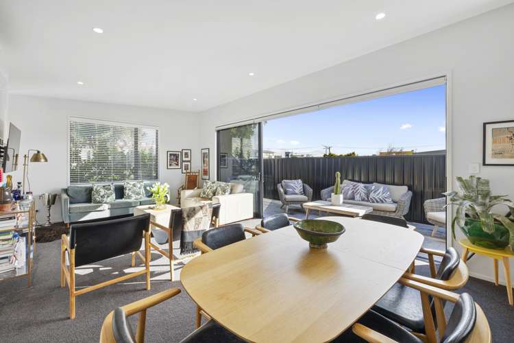 75a Pendarves Street New Plymouth Central_10