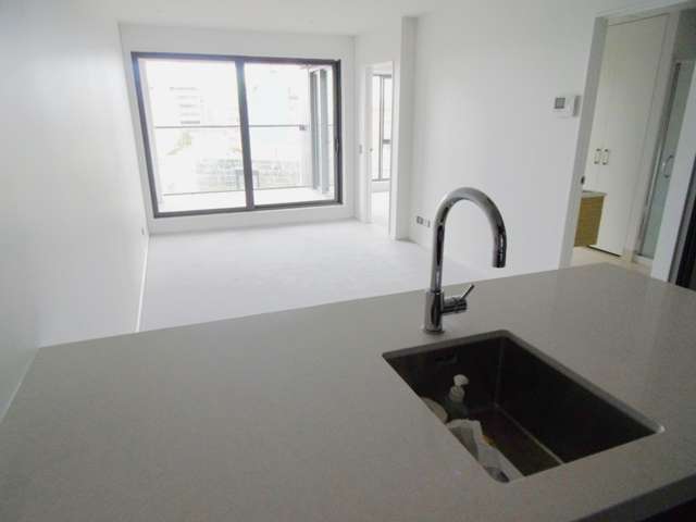 5 Howe Street 10048_2