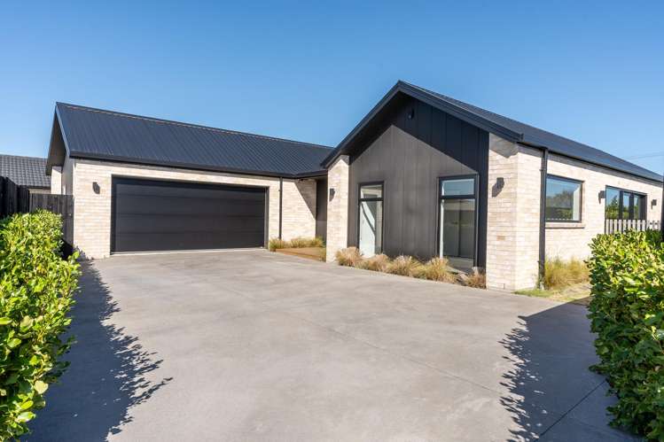 15 Rehua Drive_0