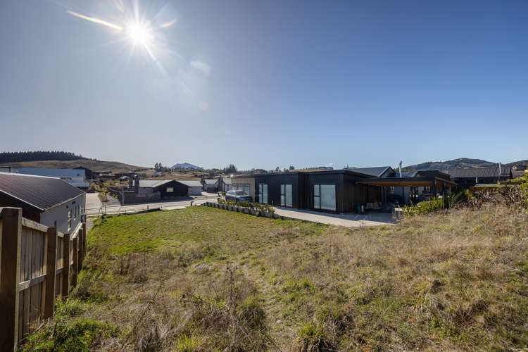 211 Aubrey Road Wanaka_4