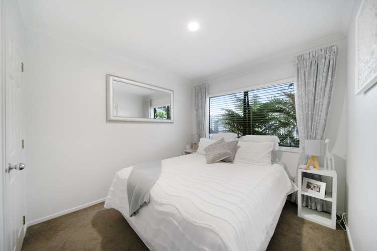 3 Mull Place Wattle Downs_16