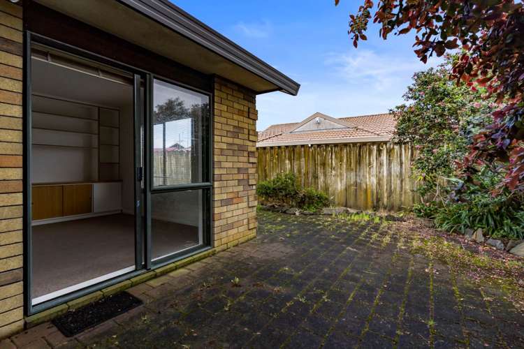 1/5 Waylen Place Pakuranga Heights_13
