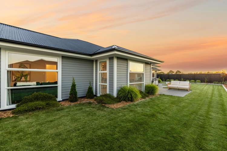 38 Mcquillan Avenue Woodend_24