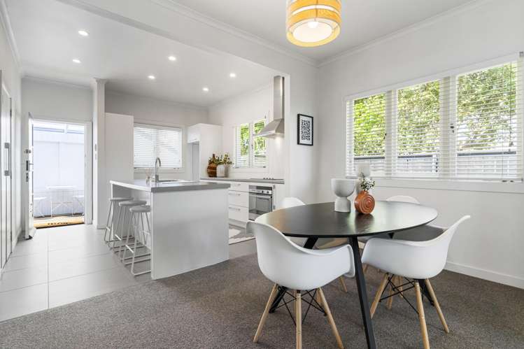 199 Point Chevalier Road Point Chevalier_5