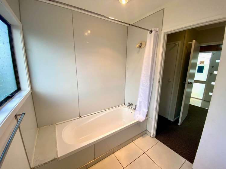 67A Bairds Road Otara_11