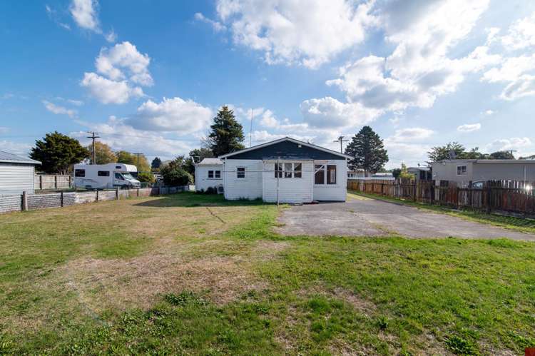 8 Miro Street Mangakino_15