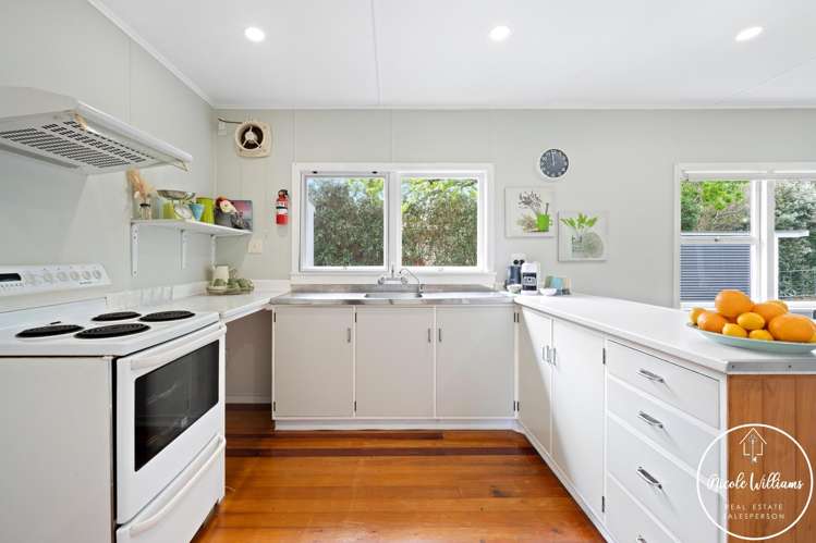 5 Regent Street Whakapirau_18