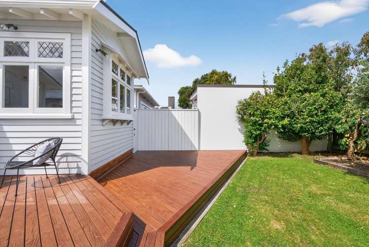 8 Ava Street Petone_20