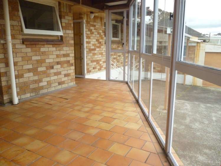 11 School Road Riverhead_14