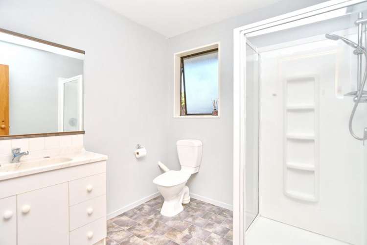 2/11 Dumfries Drive Hei Hei_9