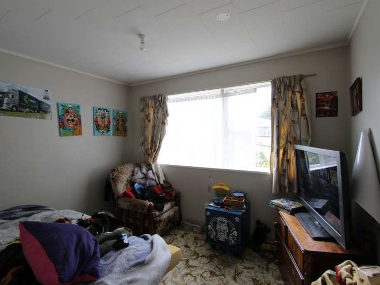 25 George Street Pahiatua_6